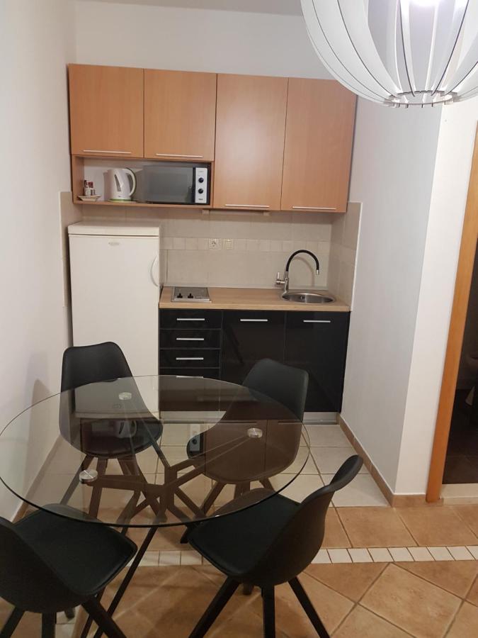 Apartmani Katja オミシュ エクステリア 写真