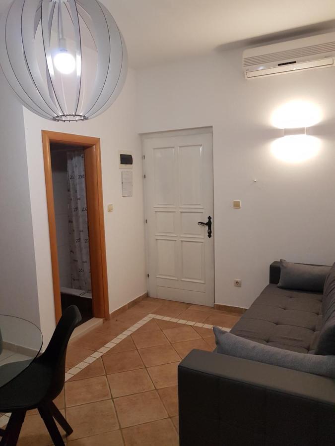 Apartmani Katja オミシュ エクステリア 写真