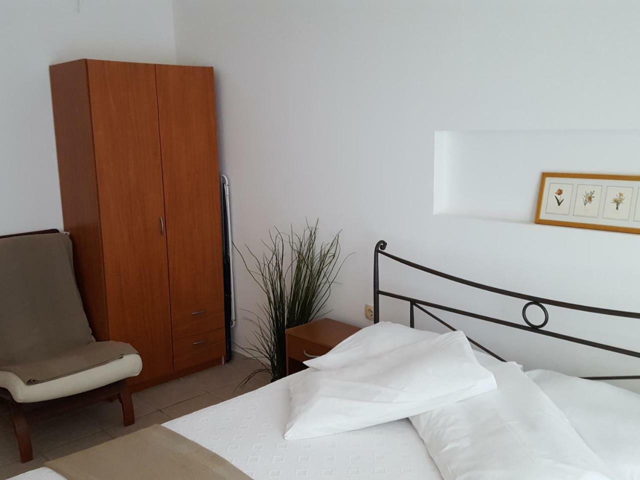 Apartmani Katja オミシュ エクステリア 写真