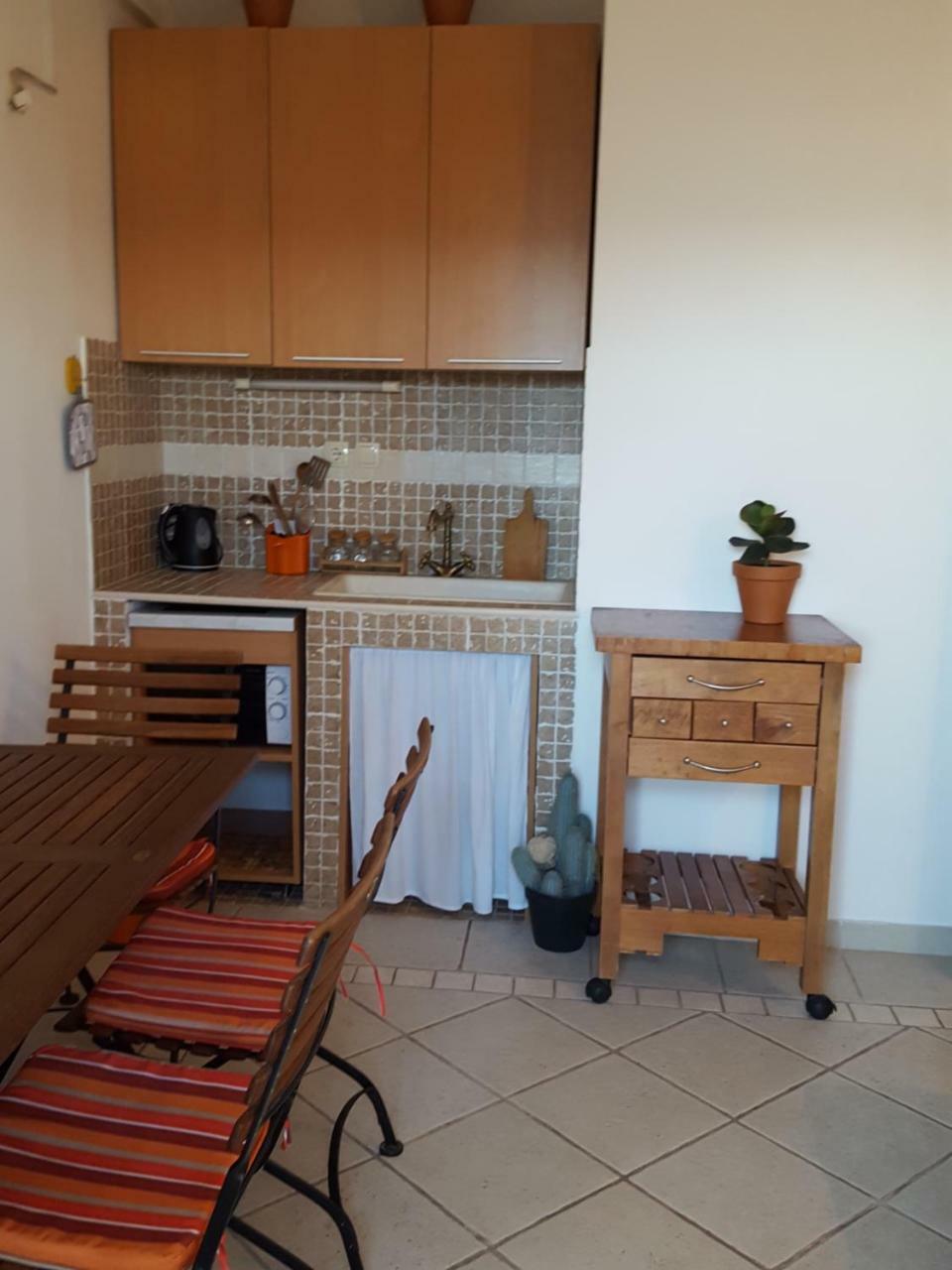 Apartmani Katja オミシュ エクステリア 写真