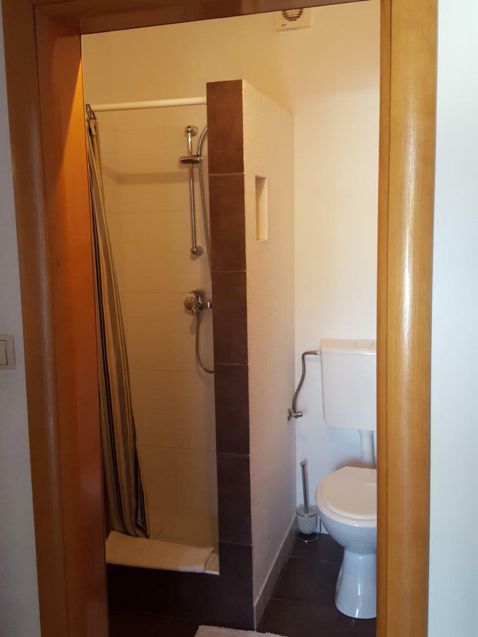 Apartmani Katja オミシュ エクステリア 写真